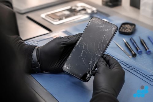 most of a smartphone's carbon footprint is from manufacturing